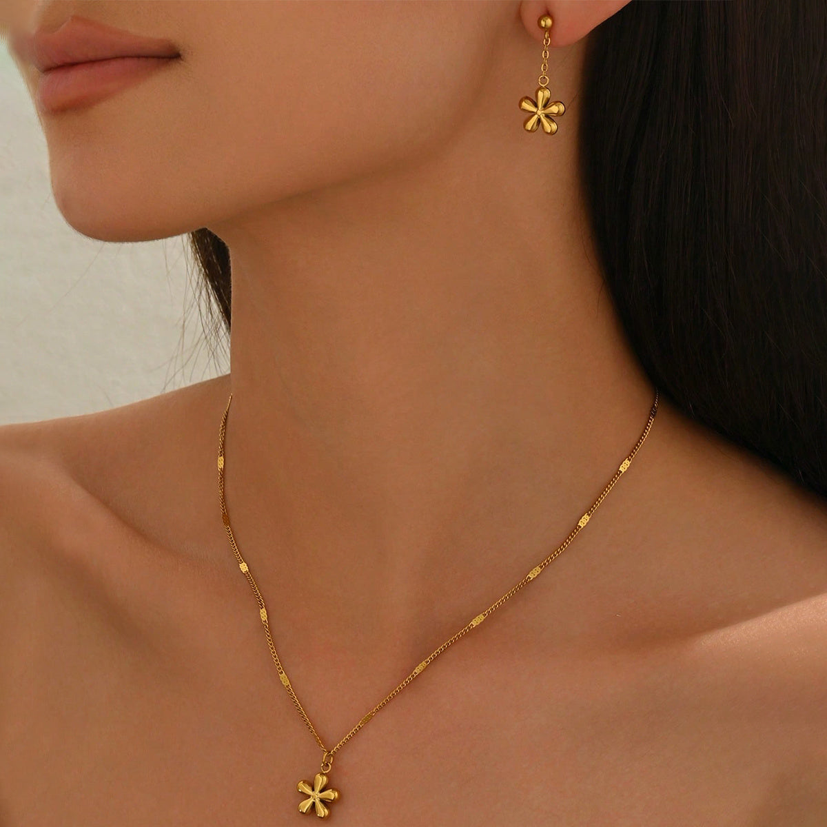 Lxalry 18K Gold Plated Stainless Steel Dainty Flower Pendant Necklace And Earrings Set For Women - Waterproof, Hypoallergenic, Cute Jewelry Gift For Birthday, Mother's Day, Daily Summer Outfits, Party