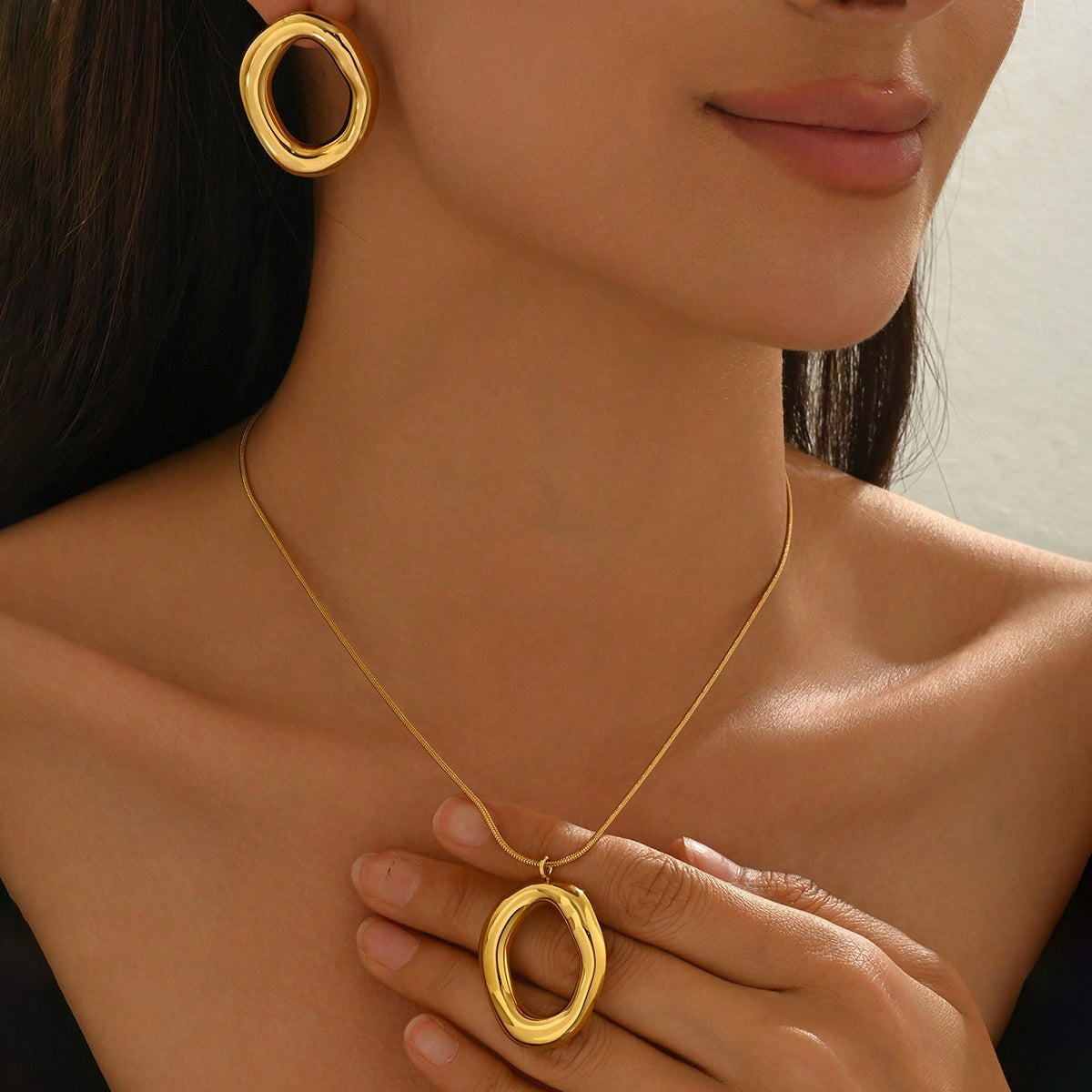Lxalry 18K Gold Plated Stainless Steel Oval Pendant Jewelry Set For Women - Minimalist Elegant Necklace & Earrings, Hypoallergenic, Waterproof, Tarnish-Free, Ideal Gift For Birthday, Wedding, Daily We