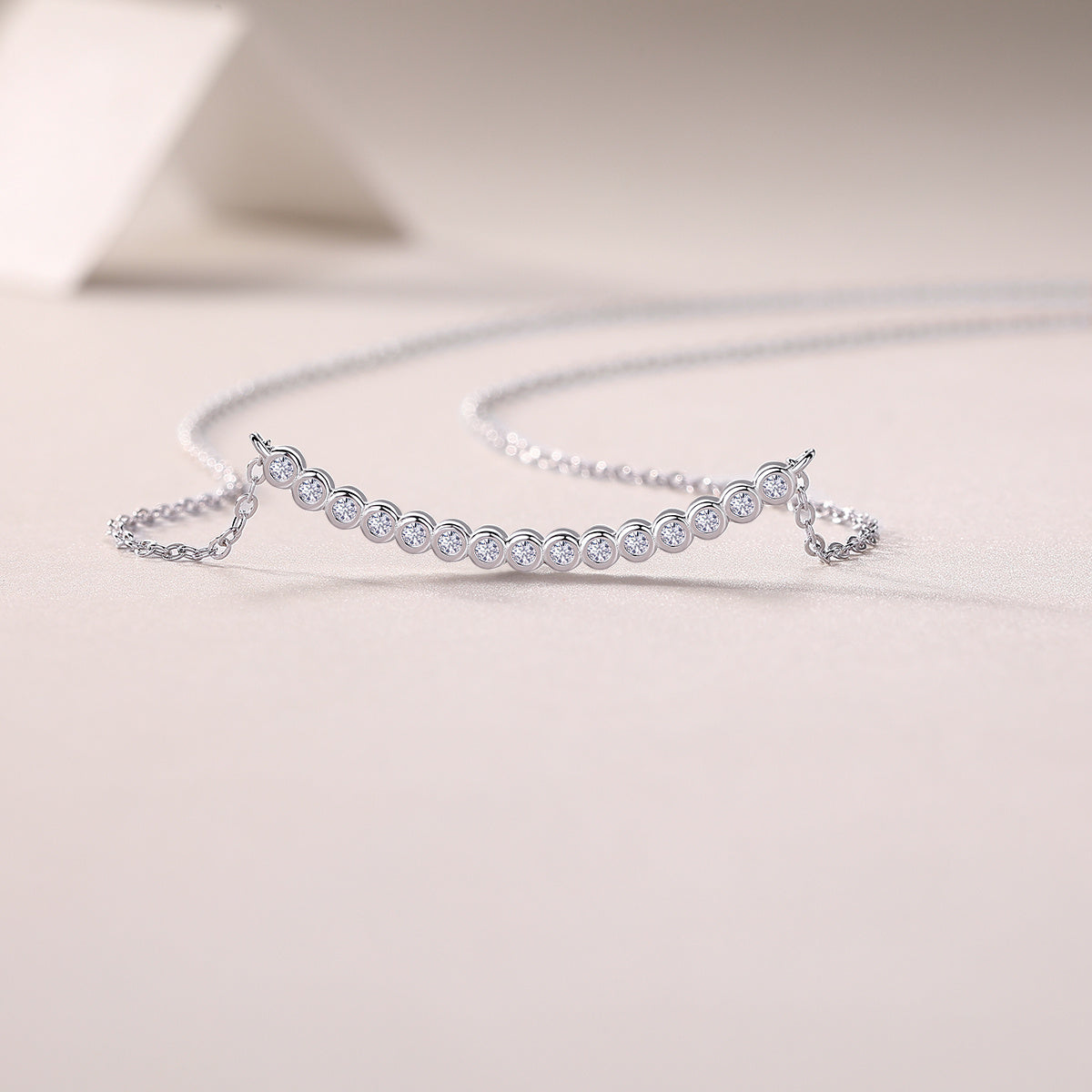 Floating World - Fashionable And Luxurious Diamond Jewelry Pendant Set With Moissanite S925 Sterling Silver And Platinum-plated